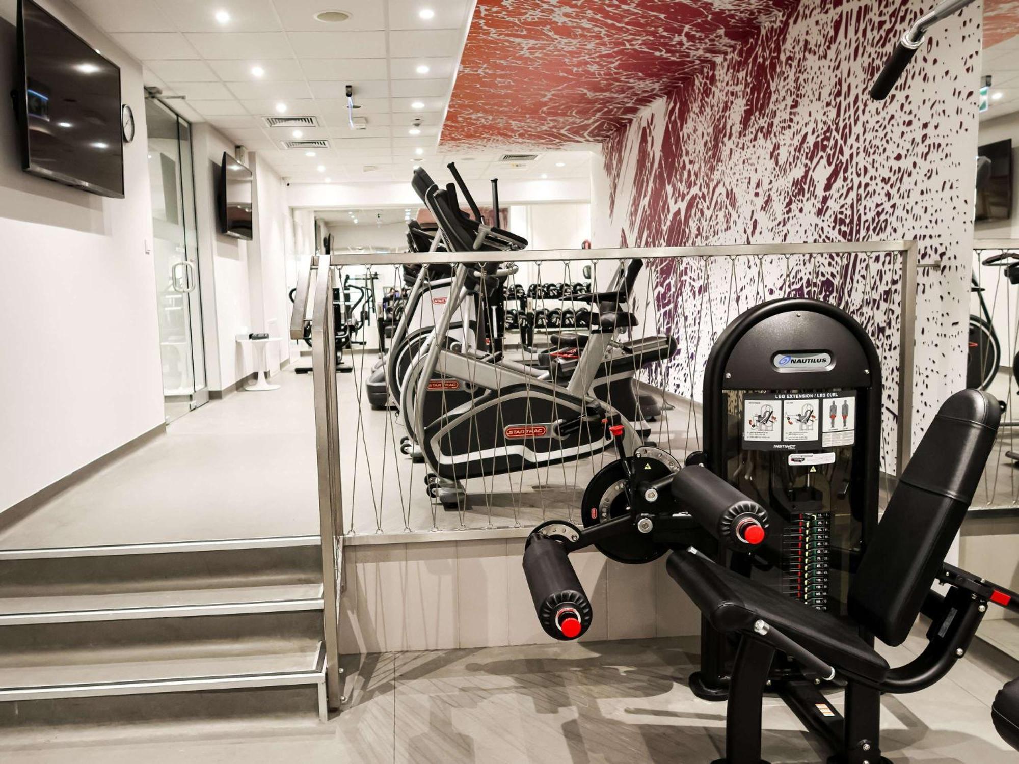 Mercure Warszawa Centrum Екстер'єр фото