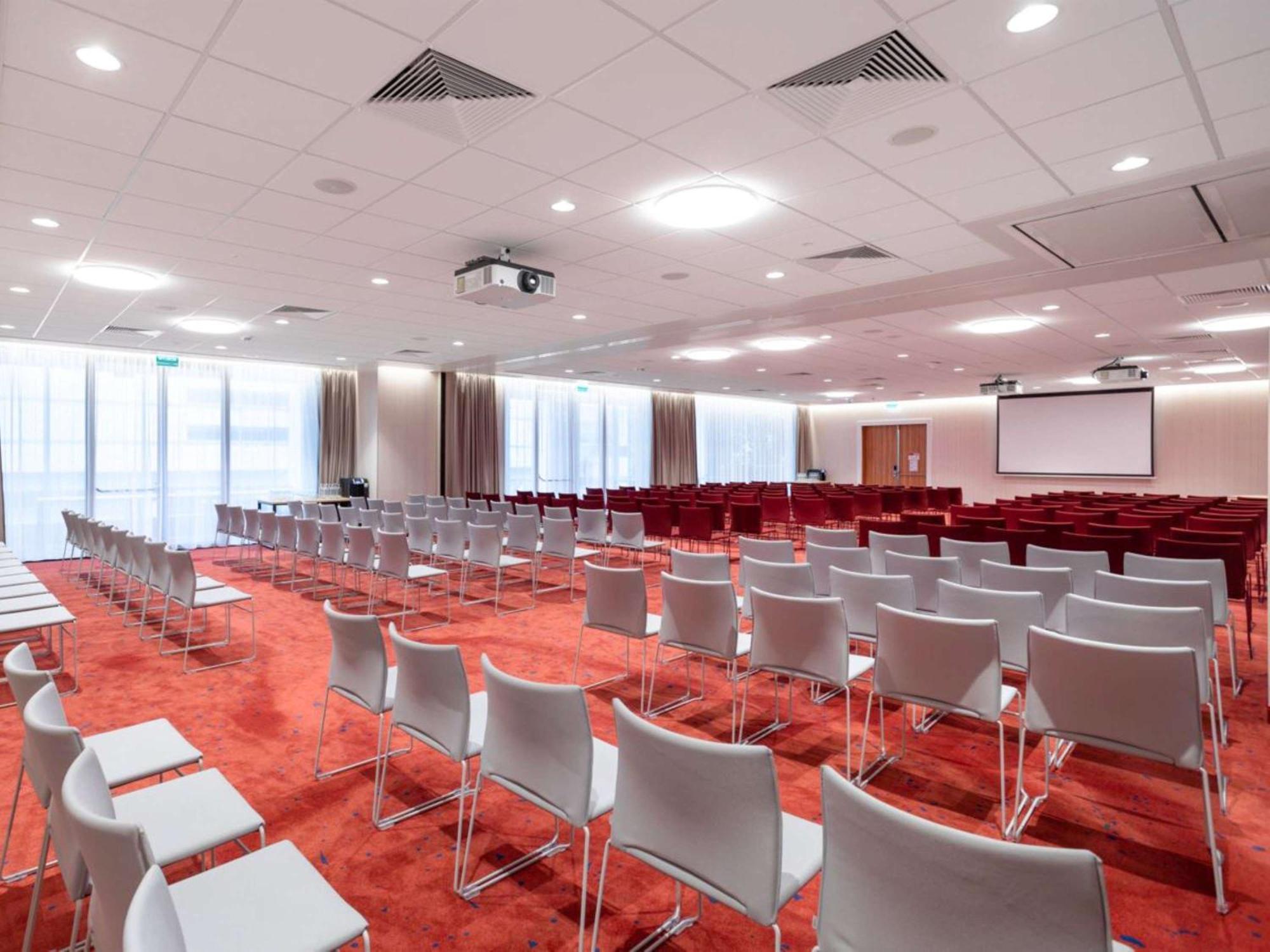 Mercure Warszawa Centrum Екстер'єр фото