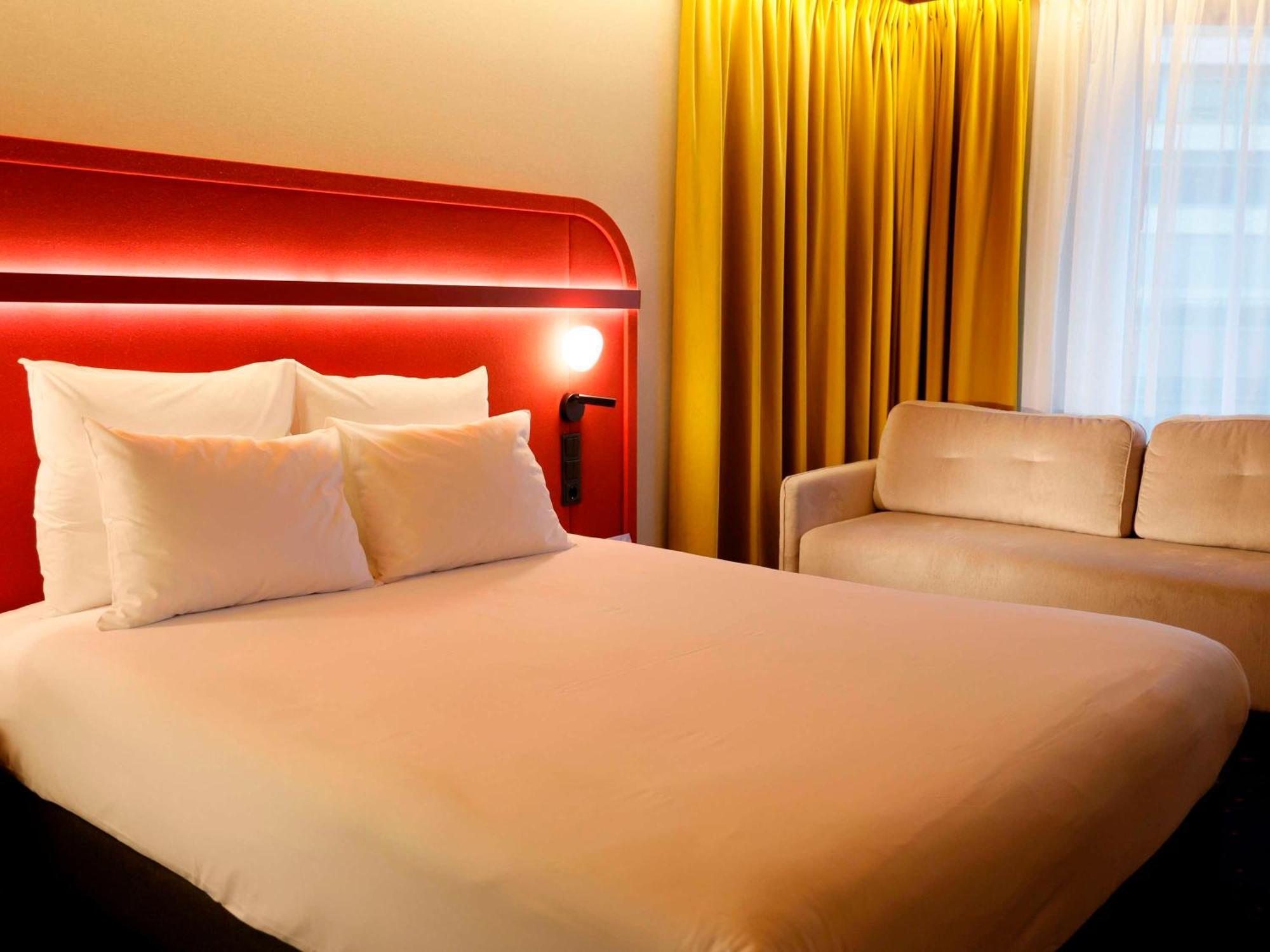 Mercure Warszawa Centrum Екстер'єр фото